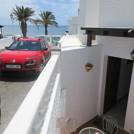 La Barquita By The Beach Apartment *