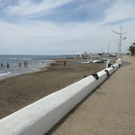 La Barquita By The Beach *